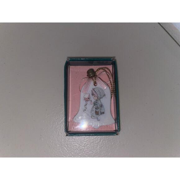 Precious Moments Figurine "Blessing From My House" 2.5" Christmas Ornament - Picture 1 of 1